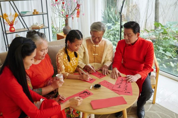 Comment organiser un atelier de calligraphie japonaise traditionnelle ?
