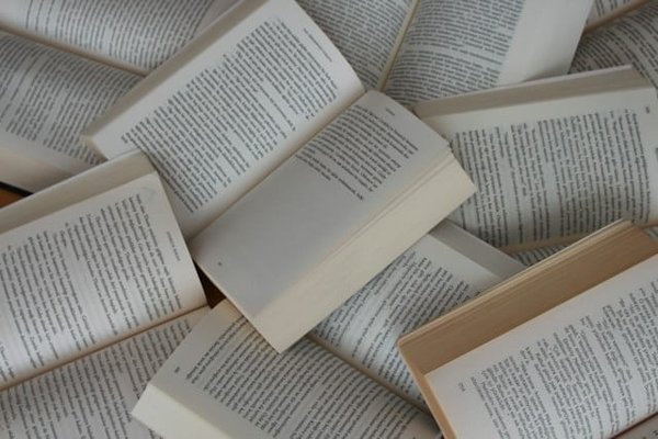 Quels sont les enjeux moraux dans les romans dystopiques d'Orwell ?